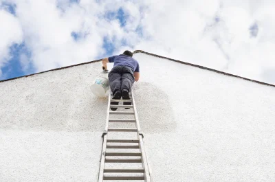 Peinture extérieure à Saint-Éman — façades et ravalement